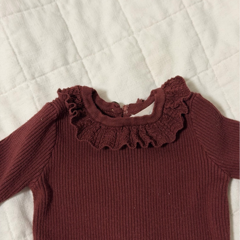 Rylee + Cru Ruffle Collar Bodysuit Burgundy 6-12M Baby Girl Knit One Piece - Picture 4 of 6